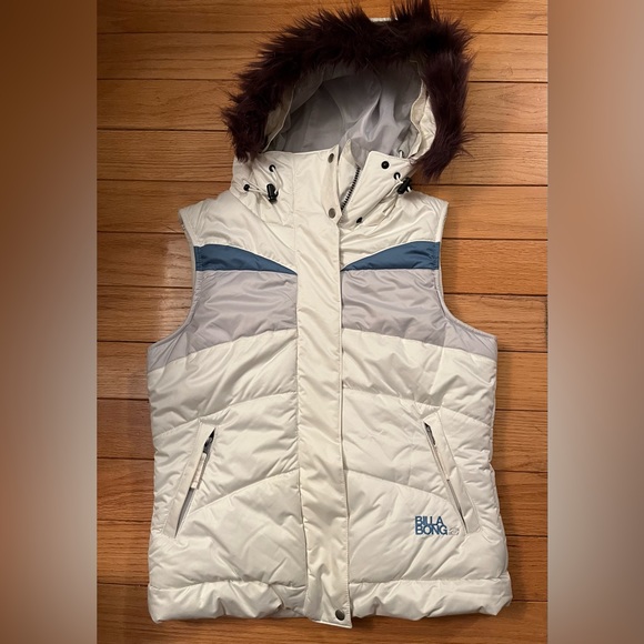 Billabong Puffer Vest - Picture 1 of 4